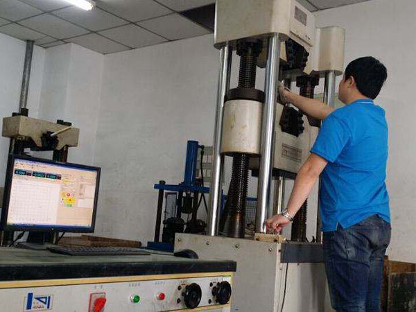 鋼材理(lǐ)化實驗室圖一(yī)