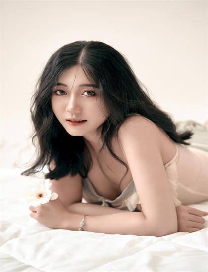 亚洲欧美国产综合aV-腿在张大点就能吃扇贝视频